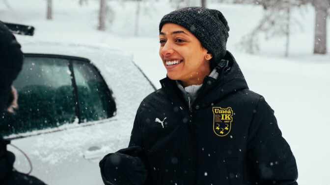 Internationell storfilm om banbrytande fotbollsspelare spelas in i Sverige