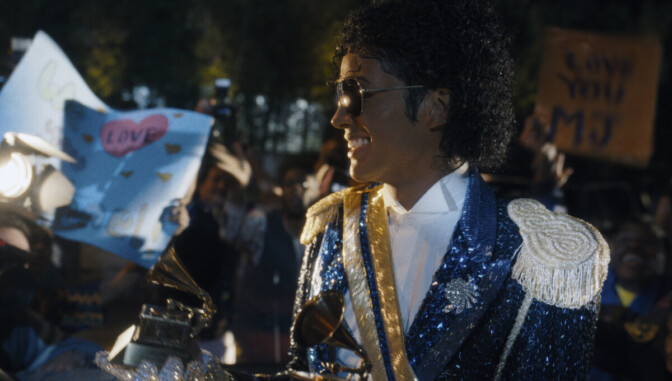 Jaafar Jackson imponerar som farbror Michael Jackson.