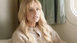 Glöm ”Bullet Train” – se trailern till årets galnaste, mest stjärnspäckade komedi