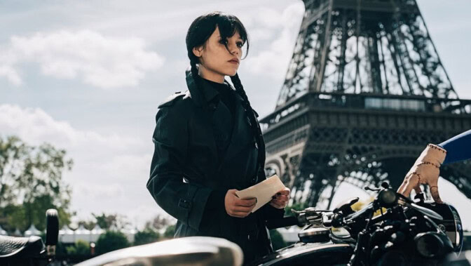 ”Wednseday” drar till Europa i första titten på säsong 3