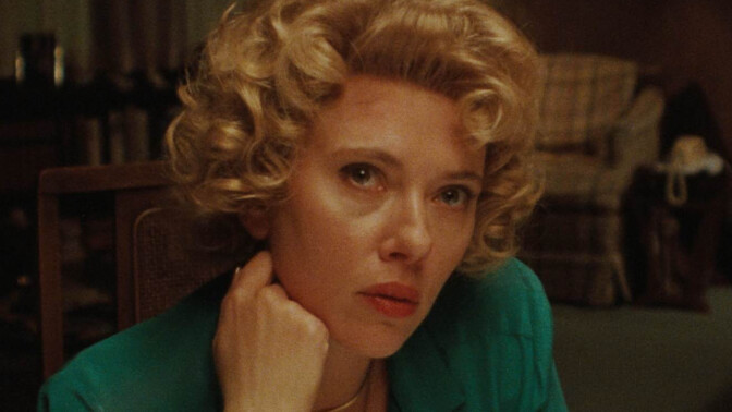 Scarlett Johansson i "Paper Tiger".