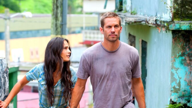 Jordana Brewster med Paul Walker i "Fast Five".