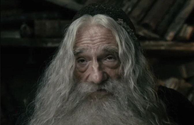 Martin Scorsese är lysande som Gandalf-liknande mentor på Netflix: ”Mycket makeup”