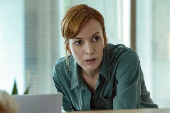 Svenskarna slukar Netflix nyaste thrillerserie: ”Kan inte sluta titta”