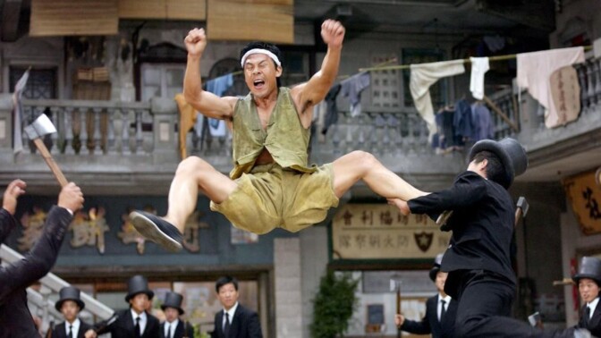 Sista chansen att fånga en ”en helgalen kung fu-komedi” på Netflix – 99 riktigt roliga minuter!