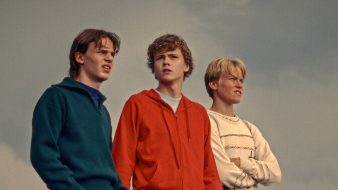 Som en svensk ”Stand By Me” fast med en sjöjungfru – ”Svärtan” ger mersmak