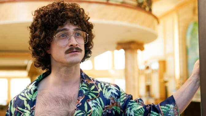 Världens konstigaste biopic? Streama ”Weird” gratis på Cineasterna