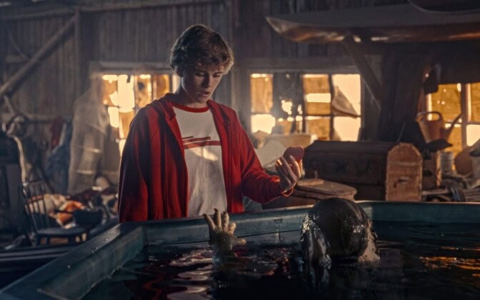 Sommarens hetaste serie är ett ”fängslande mysterium” – första avsnitten ute nu på SVT Play