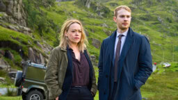 Nu på SVT Play: Kidnappad kvinna hittas efter 11 år i brittisk kriminalthriller