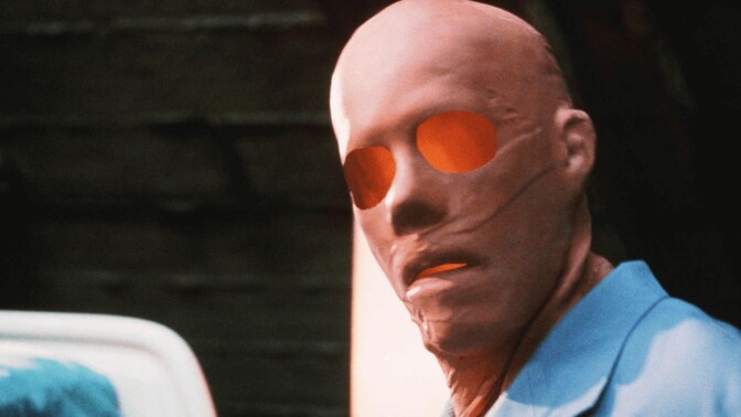 Nu på Netflix: Kevin Bacon blir osynlig i Oscarsnominerad thriller från 2000
