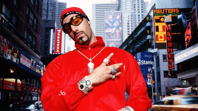 Ali G återvänder! Sacha Baron Cohen har spelat in hemlig film som sin ikoniska karaktär