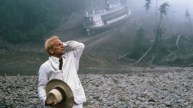 Klaus Kinski och en ångbåt.