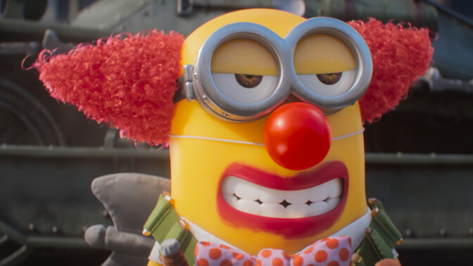 Spoilervarning: Det är en minion bakom masken.