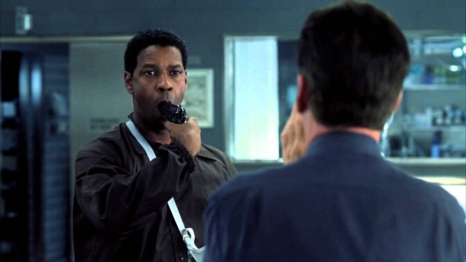 Nu på Netflix: Denzel Washington tar gisslan i kassasuccé från 2002