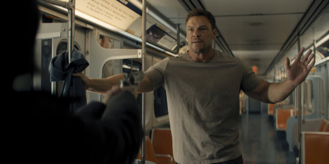 Alan Ritchson är som bäst när han spelar Reacher - och den fjärde säsongen står för hans blodigaste och tuffaste utmaning hittils.