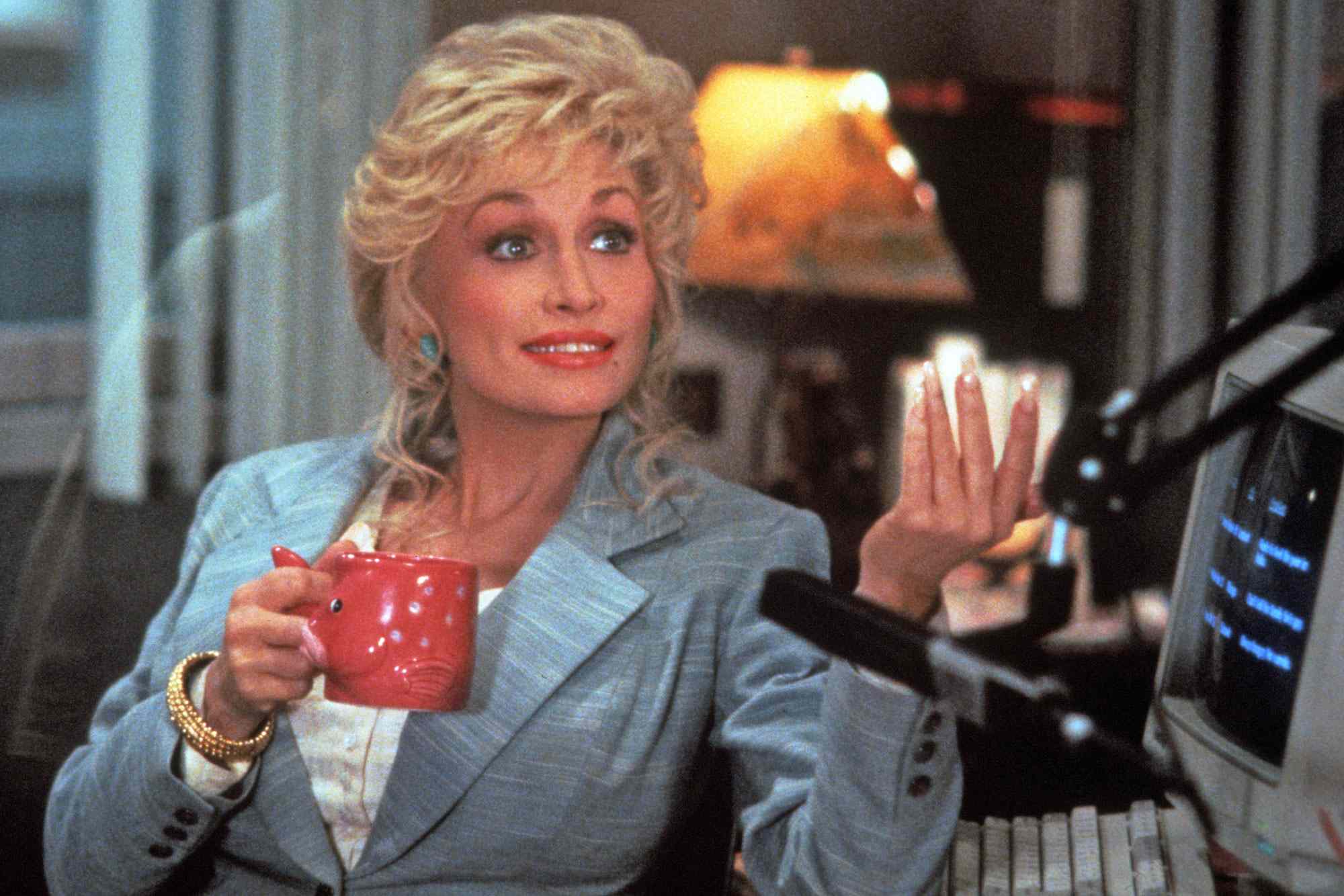kr-nika-dolly-parton-gjorde-v-nlighet-till-en-styrka