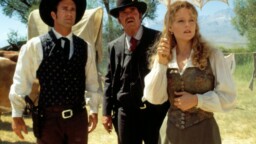 På tv ikväll: Mel Gibson blåser liv i westerngenren med en skön komedi från 1994
