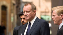 Ikväll på tv: Stellan Skarsgård fick specialskriven roll i 2009 års succéthriller