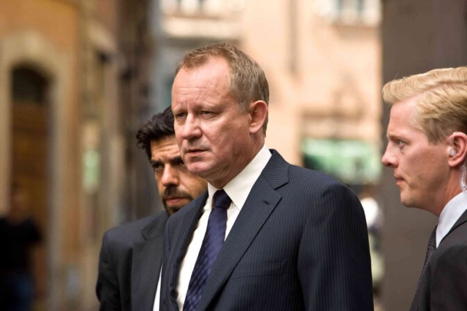 Ikväll på tv: Stellan Skarsgård fick specialskriven roll i 2009 års succéthriller