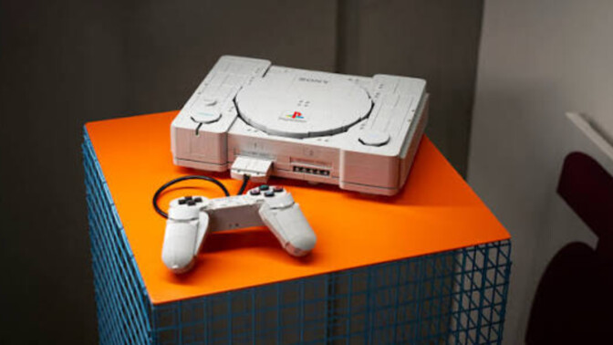 Lego Playstation.