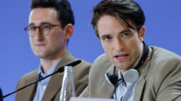Robert Pattinson gör film av tv-skandalen: ”Folk pratar fortfarande om det 20 år senare”