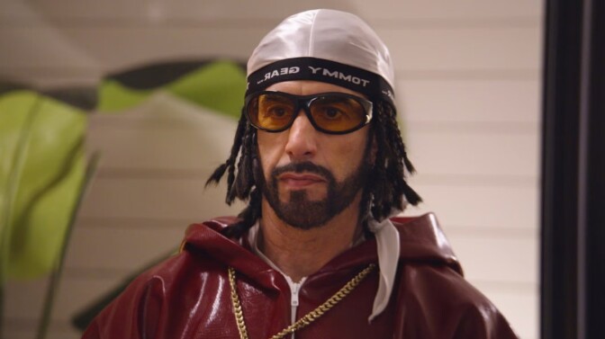 Ali G anklagas för rasism – nu slår Sacha Baron Cohen tillbaka