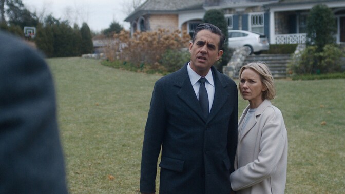 Bobby Cannavale och Naomi Watts i "The Watcher".